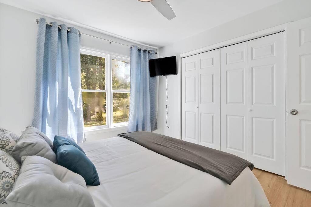 Villa Middle Sound Hideaway~Beaches, Shopping, Families Wilmington Exterior foto