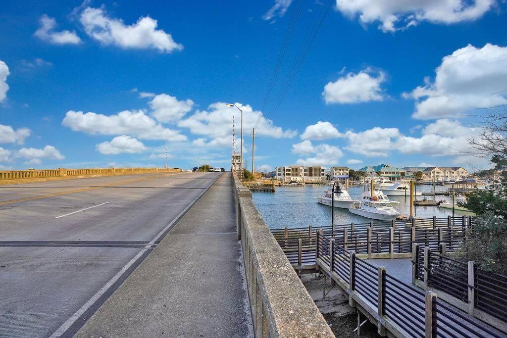 Villa Middle Sound Hideaway~Beaches, Shopping, Families Wilmington Exterior foto